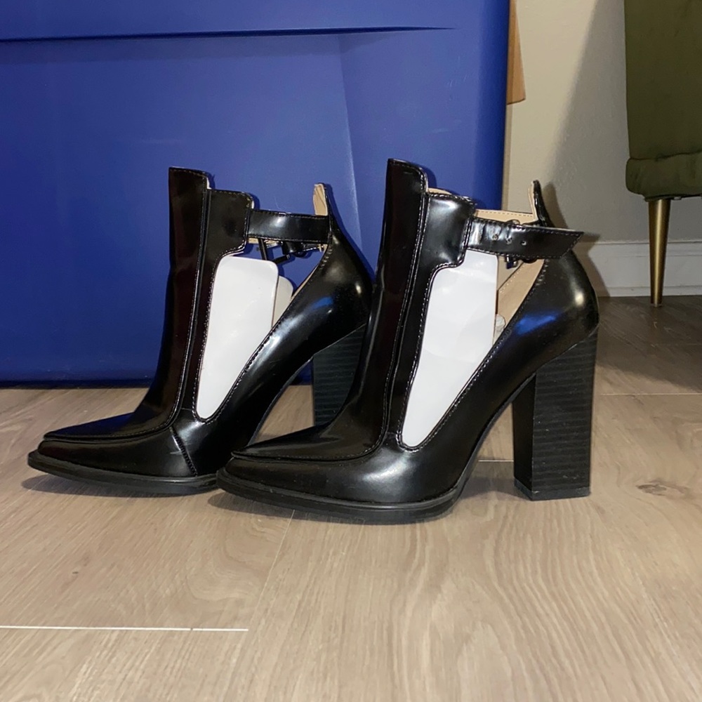 Zara cut out block heel booties